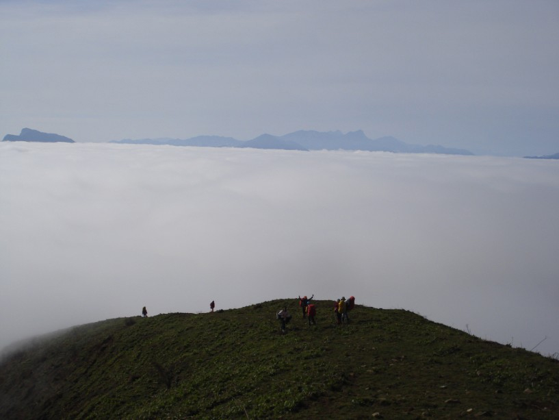 四川汉源轿顶山:360度观景平台,第二个牛背山